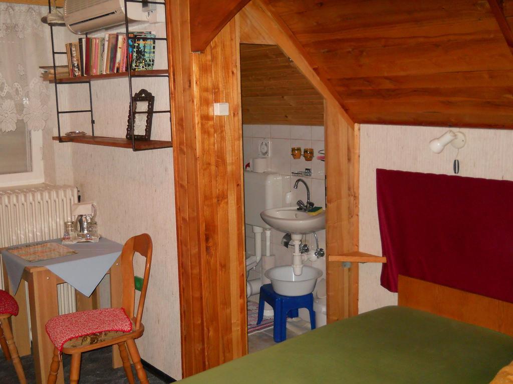 Pal Haz Appartement Abádszalók Buitenkant foto